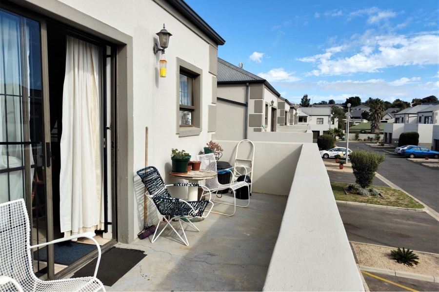 2 Bedroom Property for Sale in Moorreesburg Western Cape